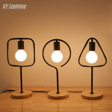 Modern minimalist desk lamp. - Paruse