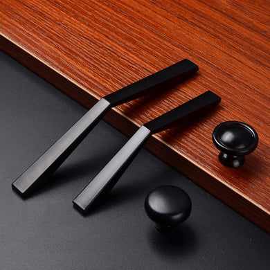 Black Simple Kitchen Handles - Paruse